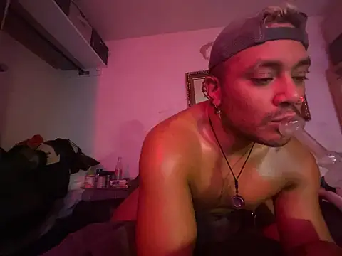 GirThyDock online show from November 14, 6:50 am