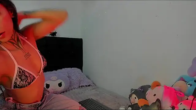 Snapshot of Tanit_Mora chatting on September 17, 4:58 am Tanit Mora online show from September 17, 4:58 am