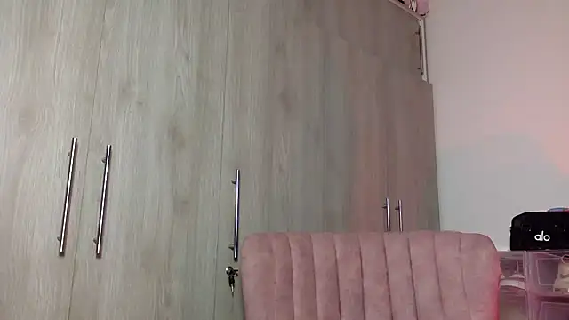 Tanit Mora online show from November 16, 1:43 am