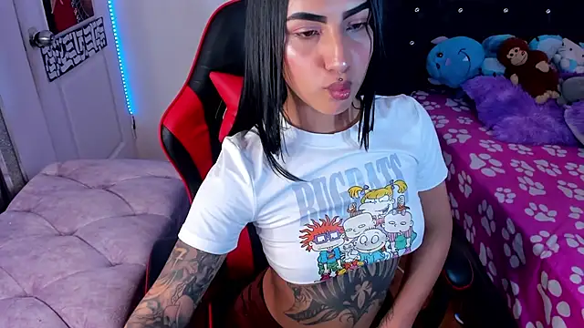Samanthademonx20  online show from July 15, 7:32 pm