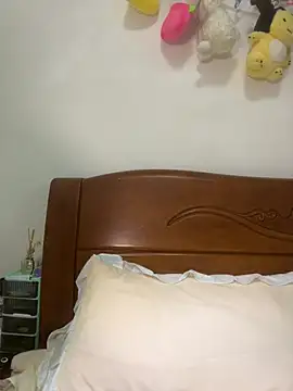 Snapshot of sisi-maiden chatting on May 8, 10:41 am sisi-maiden online show from May 8, 10:41 am