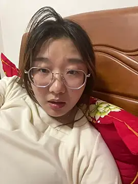 sisi-maiden online show from February 17, 12:35 pm