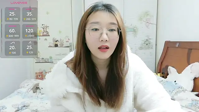 sisi-maiden online show from December 5, 11:20 am