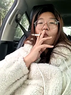 sisi-maiden online show from March 4, 12:40 am