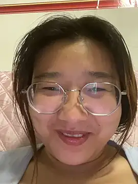 sisi-maiden online show from March 27, 8:01 am