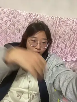 sisi-maiden online show from March 31, 5:20 am