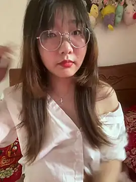 Snapshot of sisi-maiden chatting on June 16, 5:40 am sisi-maiden online show from June 16, 5:40 am