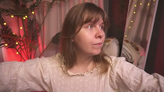 Snapshot of Sense_Of_Rosemary chatting on December 23, 5:40 am Sense Of Rosemary online show from December 23, 5:40 am