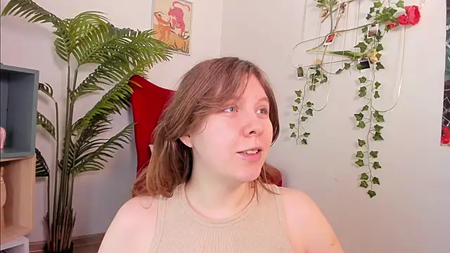 Snapshot of Sense_Of_Rosemary chatting on May 15, 5:38 am Sense Of Rosemary online show from May 15, 5:38 am