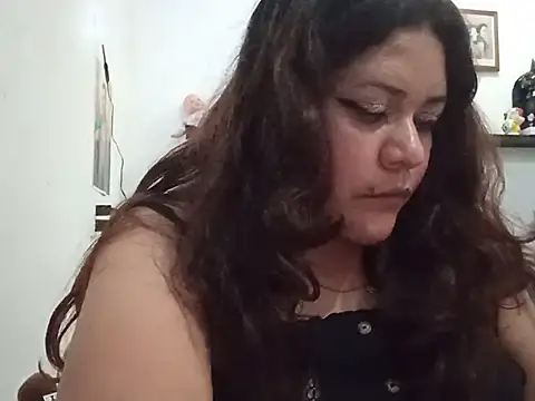 Snapshot of Kitty_WetXxX chatting on July 17, 2:09 am Kitty WetXxX online show from July 17, 2:09 am