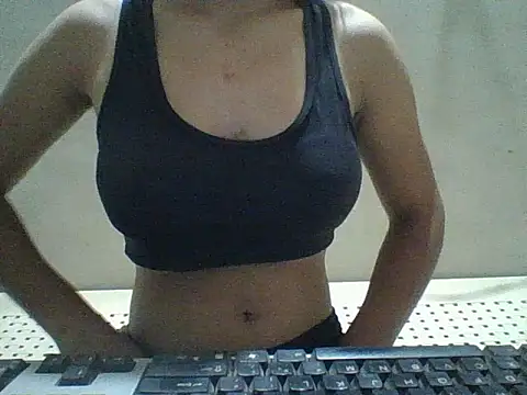 Skinny PinayGirljust18 online show from February 28, 1:05 am