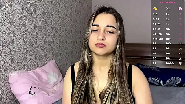 MaydaFarran online show from October 3, 9:27 pm