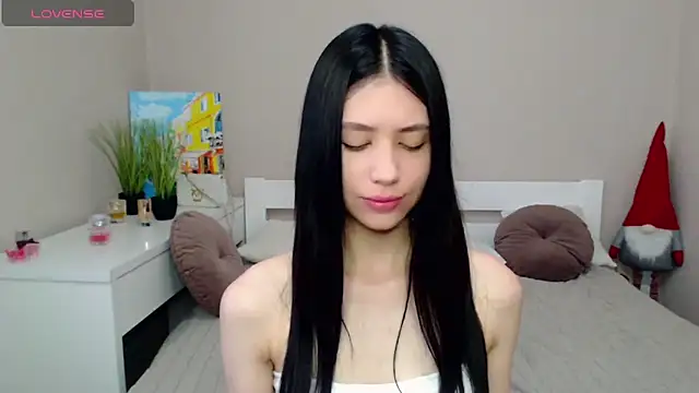 Snapshot of SelinLi chatting on June 12, 6:11 am SelinLi online show from June 12, 6:11 am