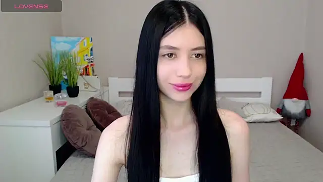 SelinLi online show from May 28, 5:15 am