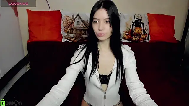 SelinLi online show from December 4, 10:14 am