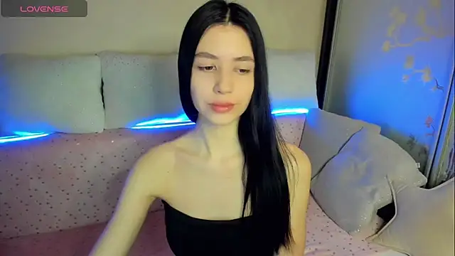 SelinLi online show from February 2, 9:08 am