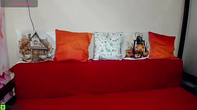 SelinLi online show from October 17, 7:55 am