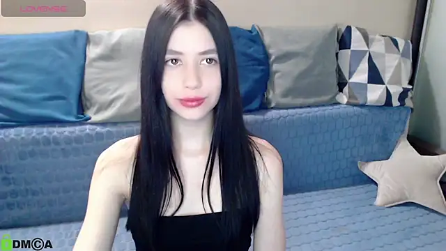 SelinLi online show from April 10, 9:38 am