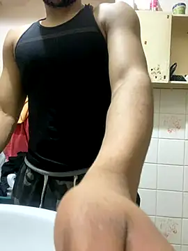 Snapshot of frank333_ chatting on October 20, 2:02 am frank333 online show from October 20, 2:02 am