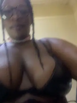 CurvyCocoxxx online show from May 15, 9:51 am