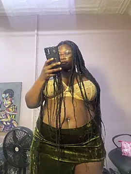 CurvyCocoxxx online show from June 4, 7:24 am