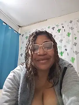 Avannay online show from May 19, 1:56 am