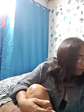 Avannay online show from November 23, 1:15 am