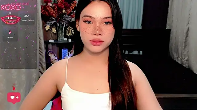 Snapshot of IamRaeganDolls69 chatting on November 25, 12:33 am IamRaeganDolls69 online show from November 25, 12:33 am