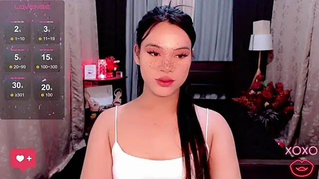 Snapshot of IamRaeganDolls69 chatting on October 2, 2:04 am IamRaeganDolls69 online show from October 2, 2:04 am