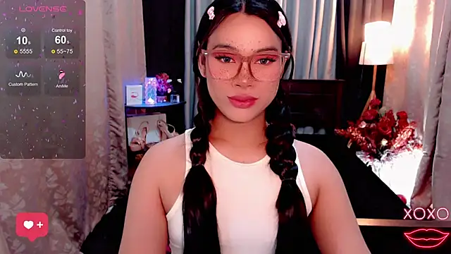 Snapshot of IamRaeganDolls69 chatting on October 8, 11:38 pm IamRaeganDolls69 online show from October 8, 11:38 pm