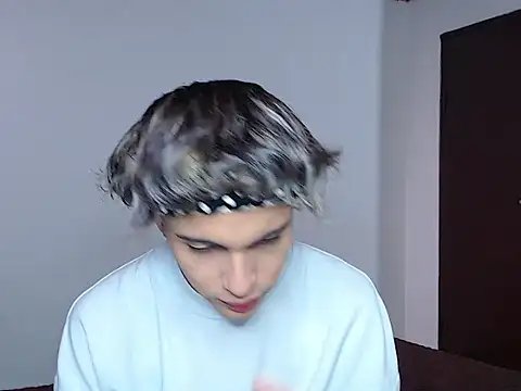 john vichenso online show from November 4, 10:13 pm