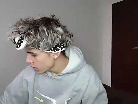 john vichenso online show from October 21, 9:14 pm