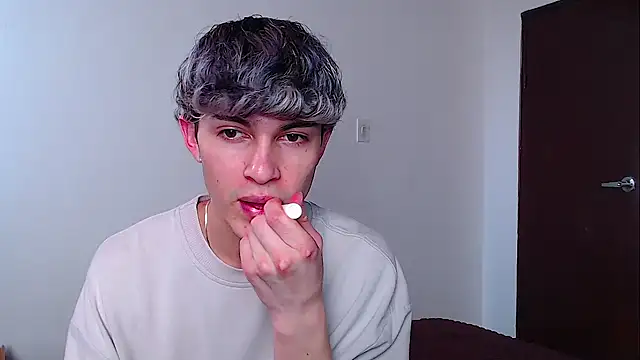 john vichenso online show from November 18, 9:07 pm