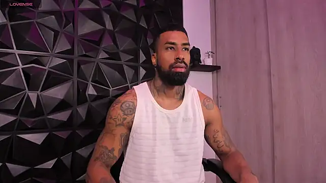 OstinDaniels online show from May 8, 9:51 pm