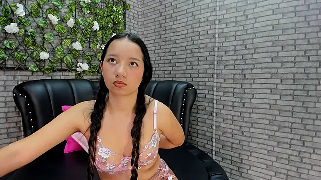 Snapshot of akimy_teen chatting on September 20, 1:05 pm akimy teen online show from September 20, 1:05 pm