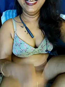 Snapshot of Sexy_juhee chatting on June 20, 7:57 am Sexy juhee online show from June 20, 7:57 am
