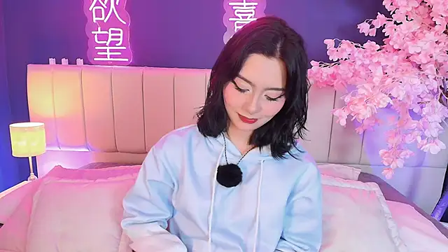 Shizuko  online show from February 20, 8:33 pm