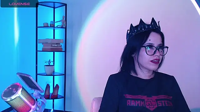 girldom online show from October 2, 5:16 pm