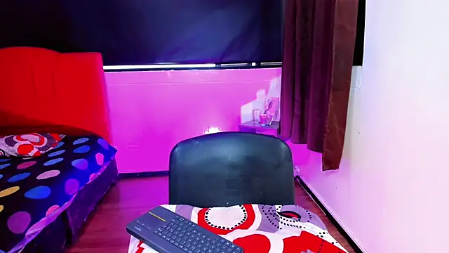 Britany montiel online show from April 15, 7:58 pm