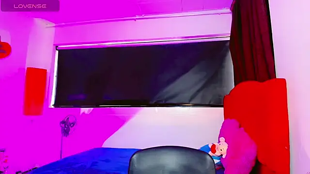 Britany montiel online show from June 26, 7:09 pm