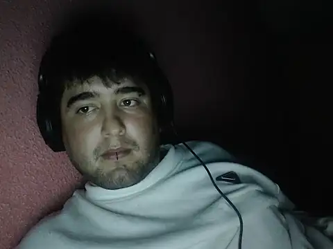 Snapshot of marccarter420s chatting on December 14, 12:28 am marccarter420s online show from December 14, 12:28 am