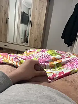 Erenn9972 online show from March 23, 7:58 pm