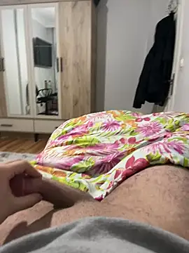 Erenn9972 online show from January 18, 7:06 pm