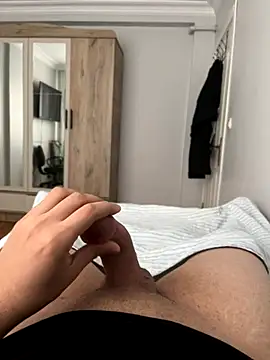 Erenn9972 online show from September 21, 12:54 pm