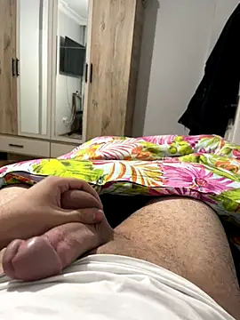 Erenn9972 online show from November 10, 5:29 pm