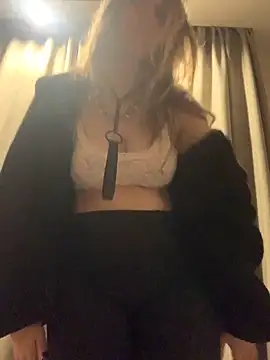 VesnaCrystal online show from October 4, 8:43 pm