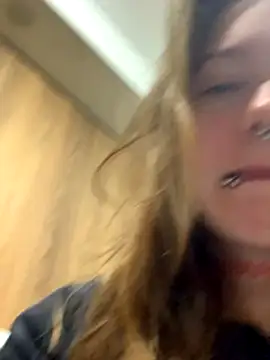 VesnaCrystal online show from October 15, 9:39 am