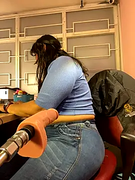 Snapshot of ScarlethAH chatting on September 25, 1:11 am ScarlethAH online show from September 25, 1:11 am