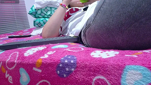 Alhara Luna online show from April 14, 12:59 am