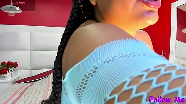 Michelle Lewis  online show from September 29, 1:06 pm